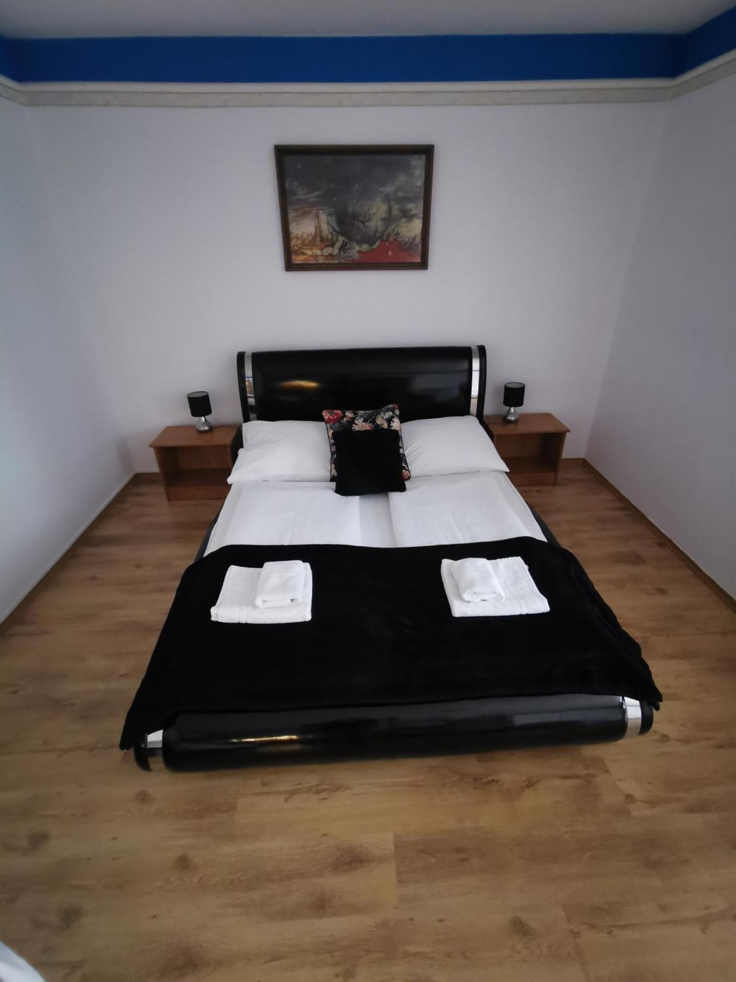 Hotel Diana Nove Mesto nad Vahom Room photo