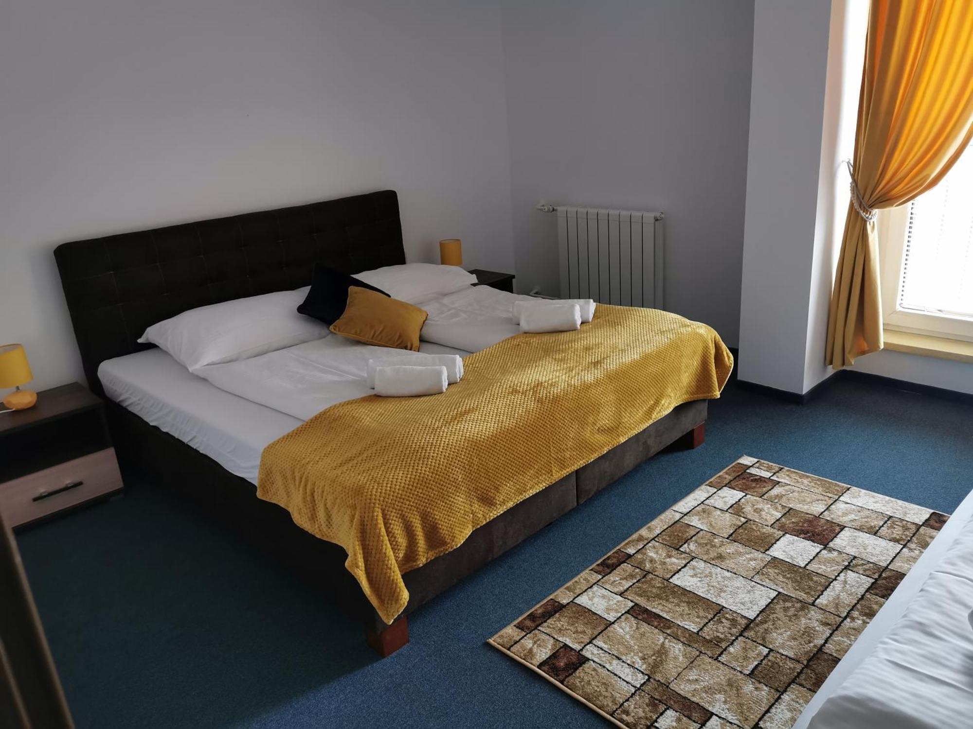 Hotel Diana Nove Mesto nad Vahom Room photo